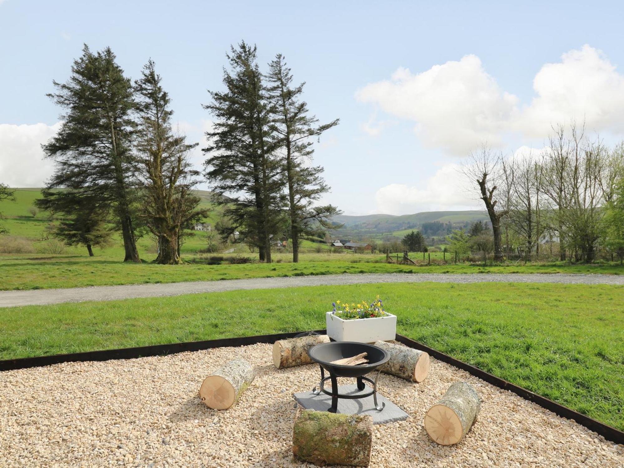 Willow Llanidloes Bagian luar foto